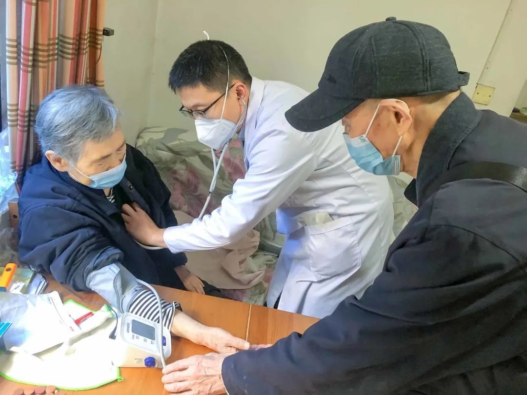 堅(jiān)持慢病防控關(guān)口前移，實(shí)現(xiàn)早診早治，基層該如何發(fā)力？